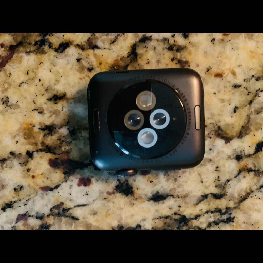 Apple Watch - Picture 4 of 4